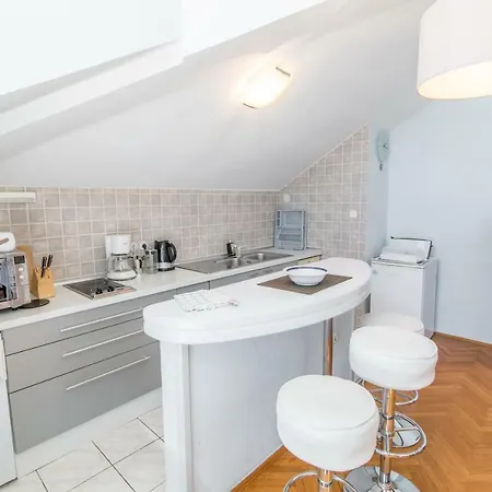 Apartment Astro Hungarian Villa: Penthouse With Views *