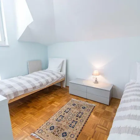 Astro Hungarian Villa: Penthouse With Views Opatija
