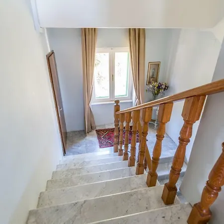 Astro Hungarian Villa: Penthouse With Views * Opatija