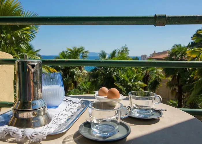 Penthouse And Piano Nobile Prkg Wifi Garden Near Away From Roads Апартаменты