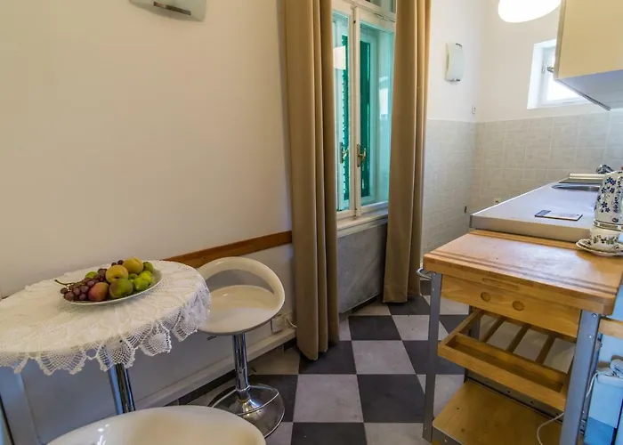 Penthouse And Piano Nobile Prkg Wifi Garden Near Away From Roads Опатия