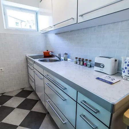 Penthouse And Piano Nobile Prkg Wifi Garden Near Away From Roads * Opatija