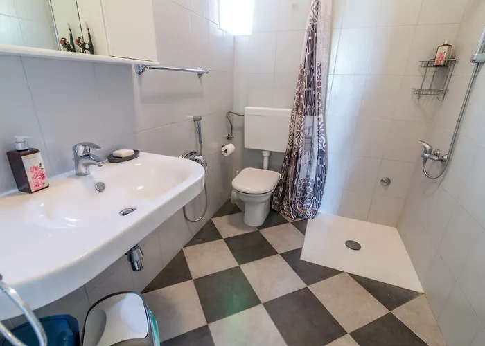 Appartement Penthouse And Piano Nobile Prkg Wifi Garden Near Away From Roads *